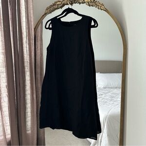 XSOLDX NWT Quince black linen shift dress size large